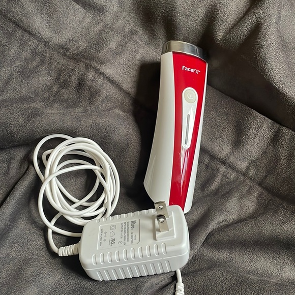 Silk’n Face Fx anti aging red light works great - Picture 1 of 1